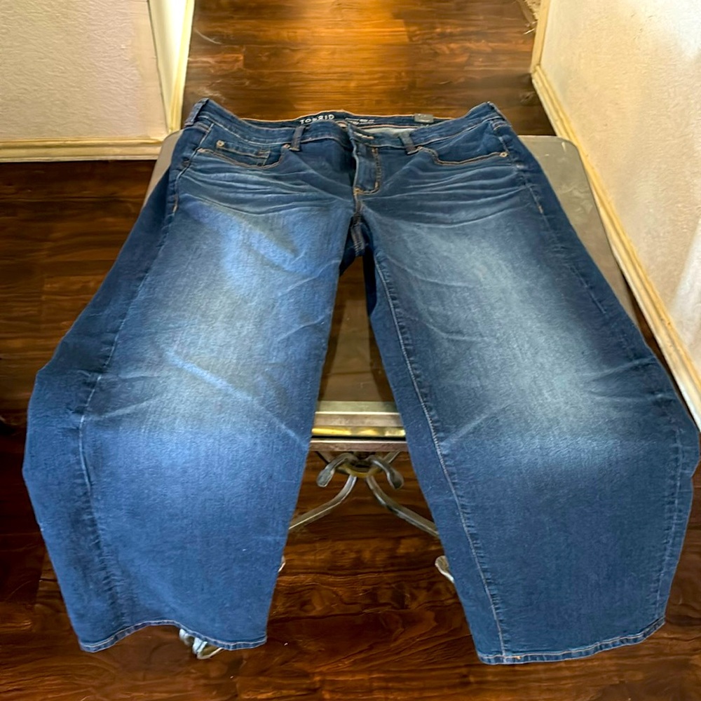 Torrid wide leg stretch Jean